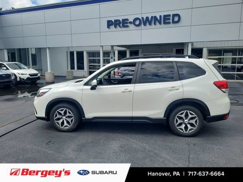 Used 2020 Subaru Forester Premium w/ Popular Package #1 AWD/4WD image 2