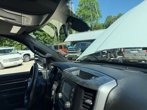 Used 2024 RAM 3500 SLT w/ Quick Order Package 2YG SLT AWD/4WD image 96
