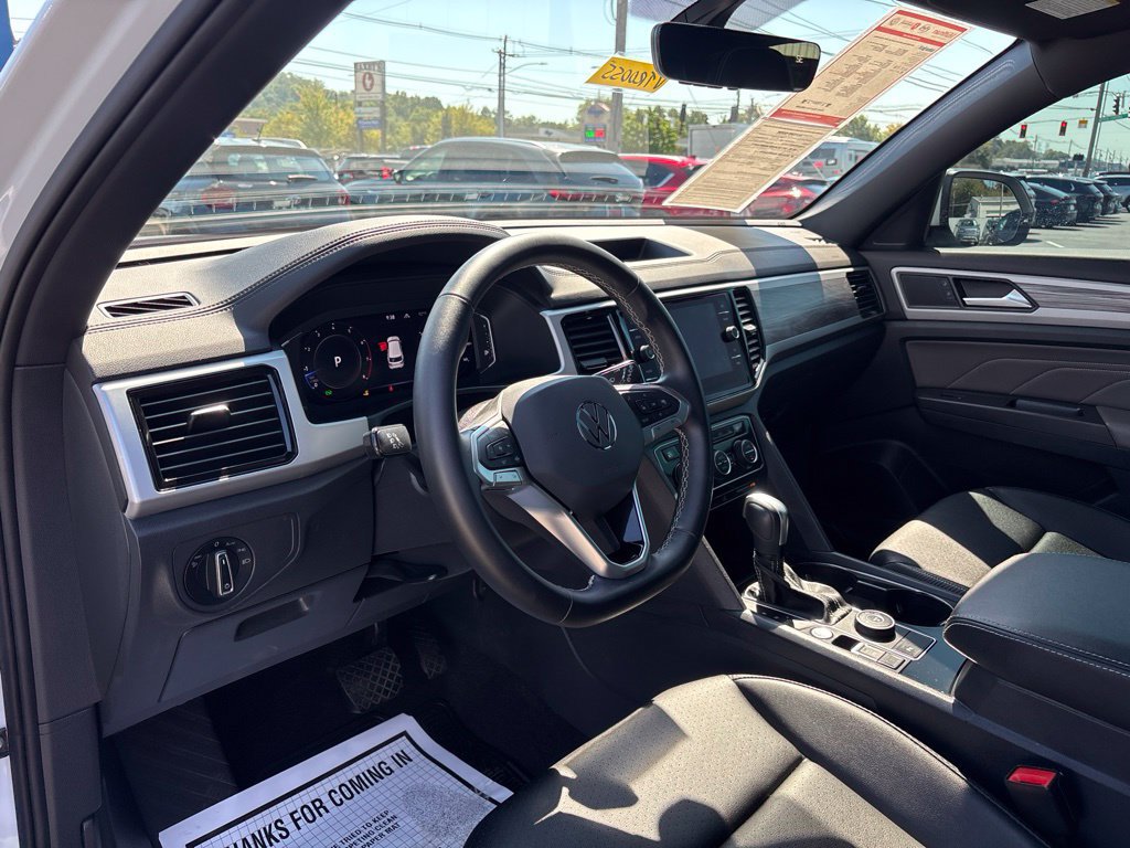 Used 2023 Volkswagen Atlas Cross Sport SE AWD/4WD image 17