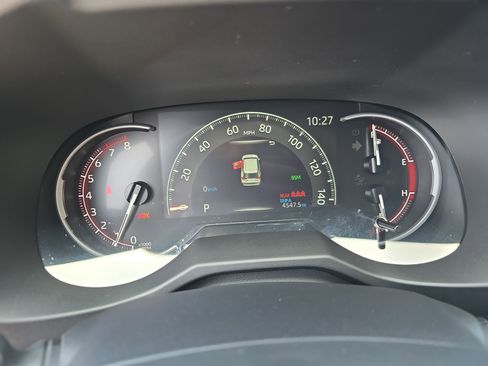 Used 2025 Toyota RAV4 XLE w/ Convenience Package image 21