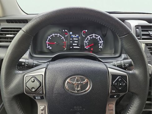Used 2024 Toyota 4Runner SR5 AWD/4WD image 24