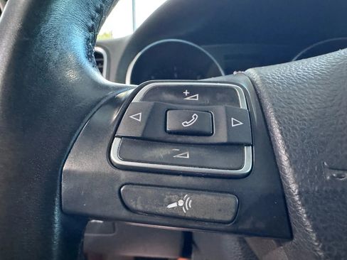Used 2012 Volkswagen Golf TDI image 19