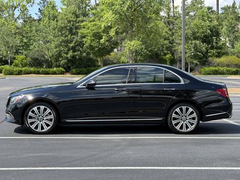 Used 2018 Mercedes-Benz E 300 4MATIC w/ Premium 1 Package image 4