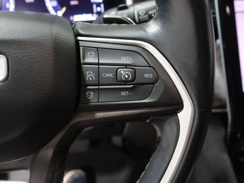 Used 2021 Jeep Grand Cherokee L Limited AWD/4WD image 40