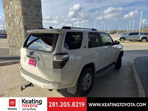 Used 2019 Toyota 4Runner SR5 image 2