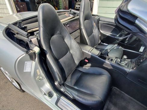 Used 2001 MAZDA MX-5 Miata LS image 14