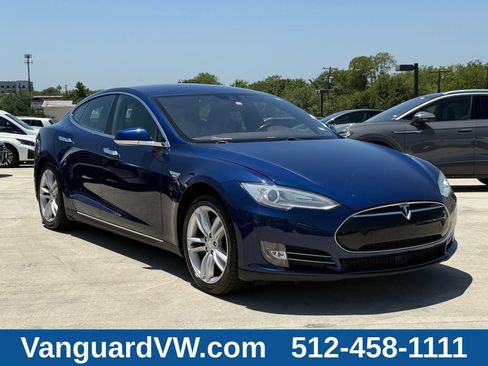 Used 2016 Tesla Model S 70 RWD image 8