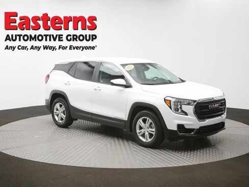 Used 2024 GMC Terrain SLE image 50