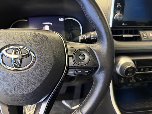 Used 2022 Toyota RAV4 XSE w/ XSE Grade Weather Package image 17