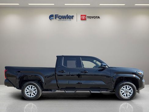 New 2025 Toyota Tacoma SR5 AWD/4WD image 8