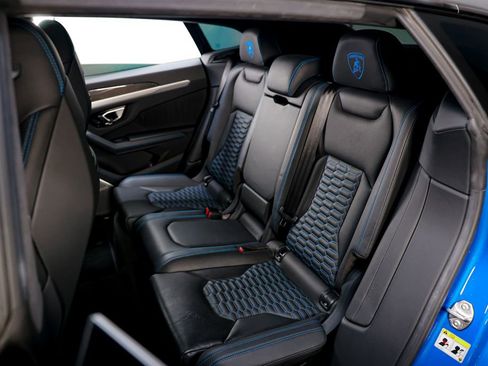 Used 2019 Lamborghini Urus image 26