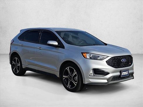 Used 2019 Ford Edge ST w/ Convenience Package AWD/4WD image 3