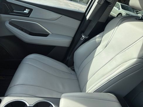 Used 2024 Acura MDX w/ Technology Package image 18