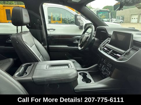 Used 2023 Chevrolet Tahoe High Country AWD/4WD image 3