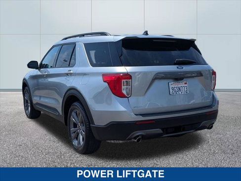 Certified 2023 Ford Explorer XLT w/ Equipment Group 202A RWD image 3