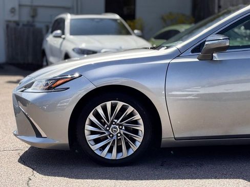Used 2019 Lexus ES 350 Ultra Luxury FWD image 10