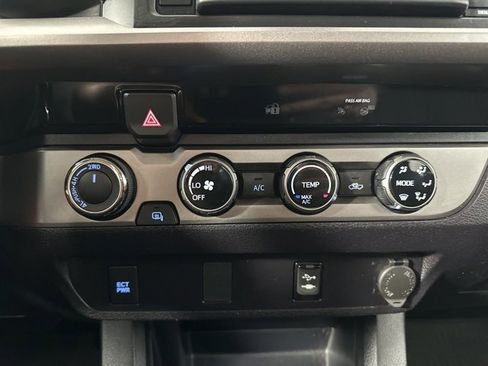 Used 2018 Toyota Tacoma SR5 image 19