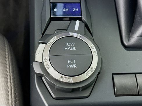 Used 2025 Toyota Tacoma SR5 image 26