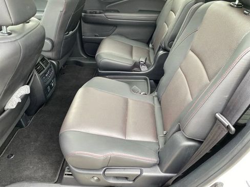 Used 2022 Honda Pilot Black Edition image 32