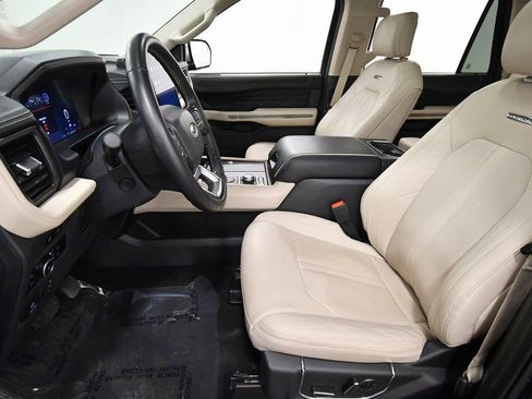 Used 2024 Ford Expedition Max Platinum image 13