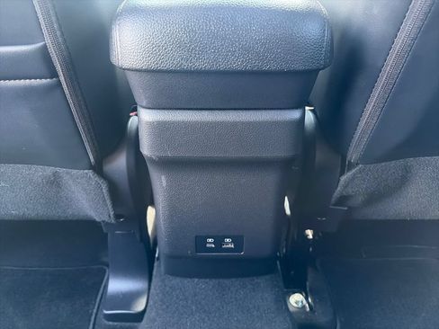 Used 2025 Mitsubishi Outlander Sport SE AWD/4WD image 34