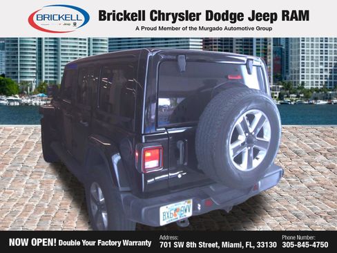Used 2021 Jeep Wrangler Unlimited Sahara AWD/4WD image 9