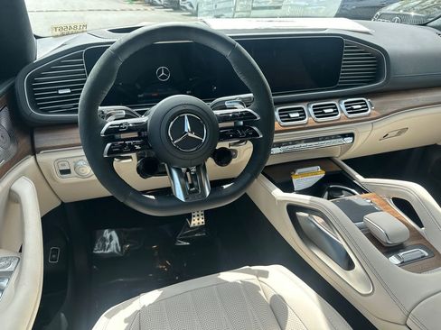 New 2025 Mercedes-Benz GLS 63 AMG 4MATIC image 25