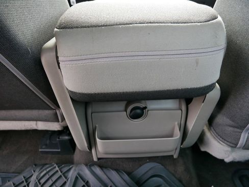 Used 2010 Ford F150 STX image 14