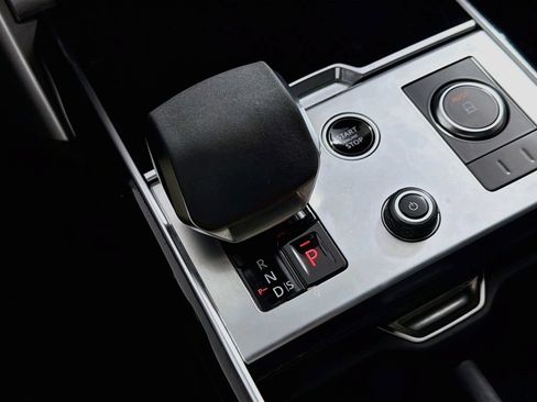 Certified 2023 Land Rover Range Rover SE AWD/4WD image 17