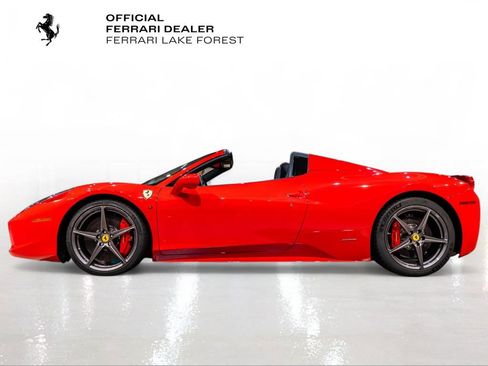 Certified 2014 Ferrari 458 Spider RWD image 3