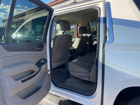 Used 2015 GMC Yukon XL SLT image 13