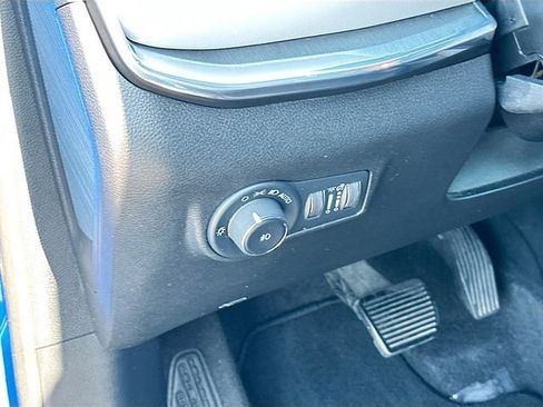 Used 2024 Jeep Compass Limited image 10