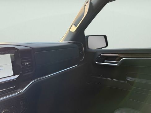 Used 2024 Chevrolet Silverado 1500 RST image 26