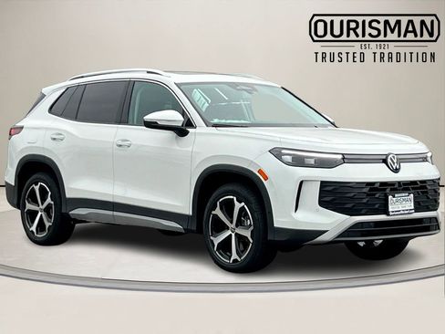 New 2026 Volkswagen Tiguan SE image 1