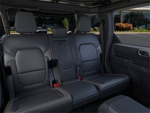 New 2025 Ford Bronco Outer Banks image 11