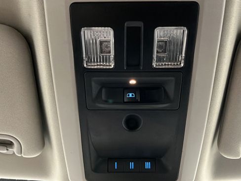 Certified 2019 RAM 1500 Laramie w/ Convenience Group AWD/4WD image 31