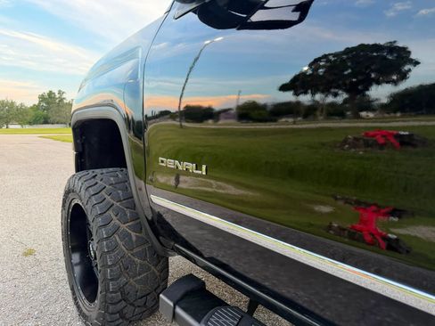 Used 2015 GMC Sierra 1500 Denali AWD/4WD image 22