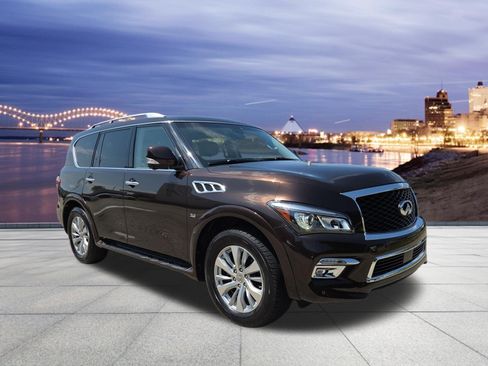 Used 2017 INFINITI QX80 4WD w/ Driver Assistance Package image 4