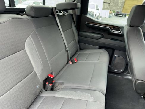 Used 2024 Chevrolet Silverado 1500 LT w/ Safety Package AWD/4WD image 28