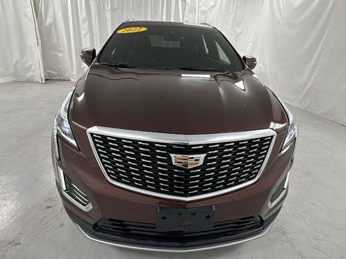 Used 2022 Cadillac XT5 Premium Luxury w/ LPO, Floor Liner Package AWD/4WD image 8
