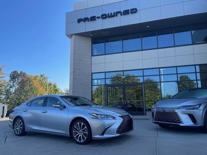 Certified 2024 Lexus ES 300h w/ Luxury Package