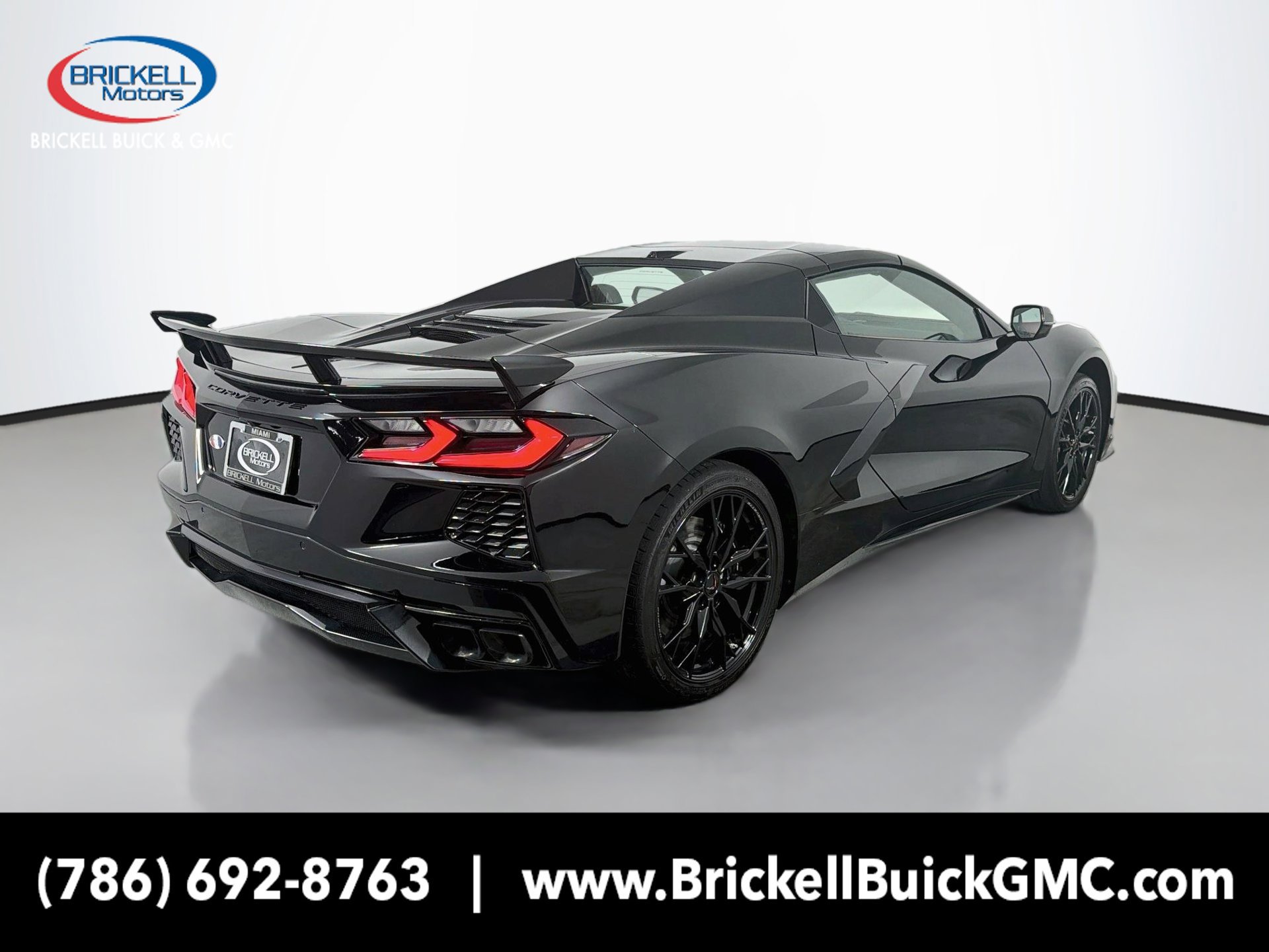 Used 2025 Chevrolet Corvette Stingray Premium Conv w/ Z51 Performance Package RWD image 6