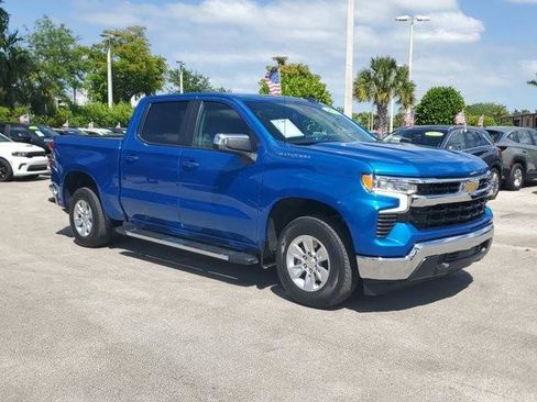 Used 2023 Chevrolet Silverado 1500 LT image 3