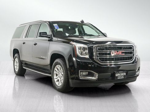 Used 2020 GMC Yukon XL SLT w/ Open Road Package AWD/4WD image 7