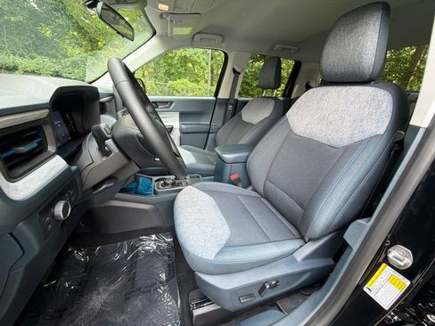 Used 2025 Ford Maverick XLT w/ XLT Luxury Package FWD image 17