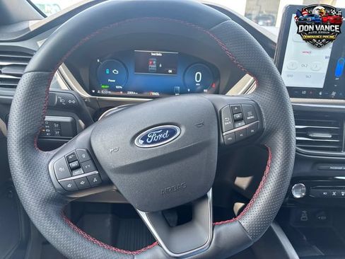 Used 2025 Ford Escape ST-Line Select w/ Tech Pack #2 AWD/4WD image 14