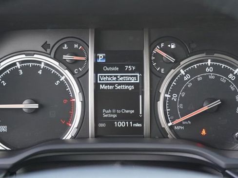 Certified 2024 Toyota 4Runner TRD Off-Road Premium w/ Moonroof Package image 23