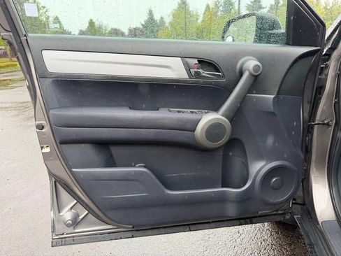 Used 2010 Honda CR-V LX image 12