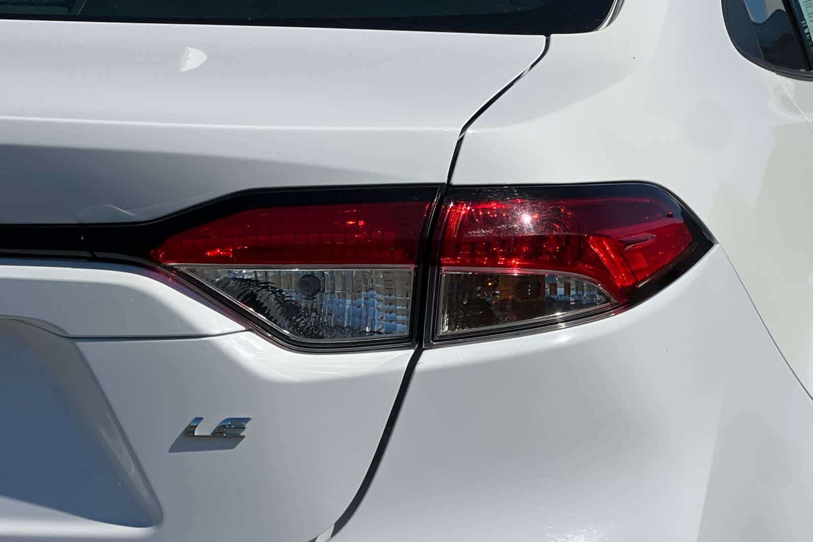 Used 2023 Toyota Corolla LE FWD image 28