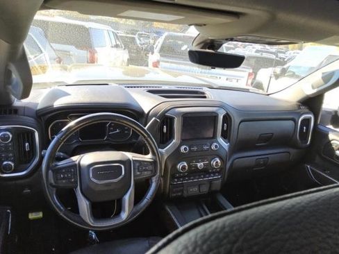 Used 2022 GMC Sierra 2500 Denali w/ Denali Black Diamond Edition image 4